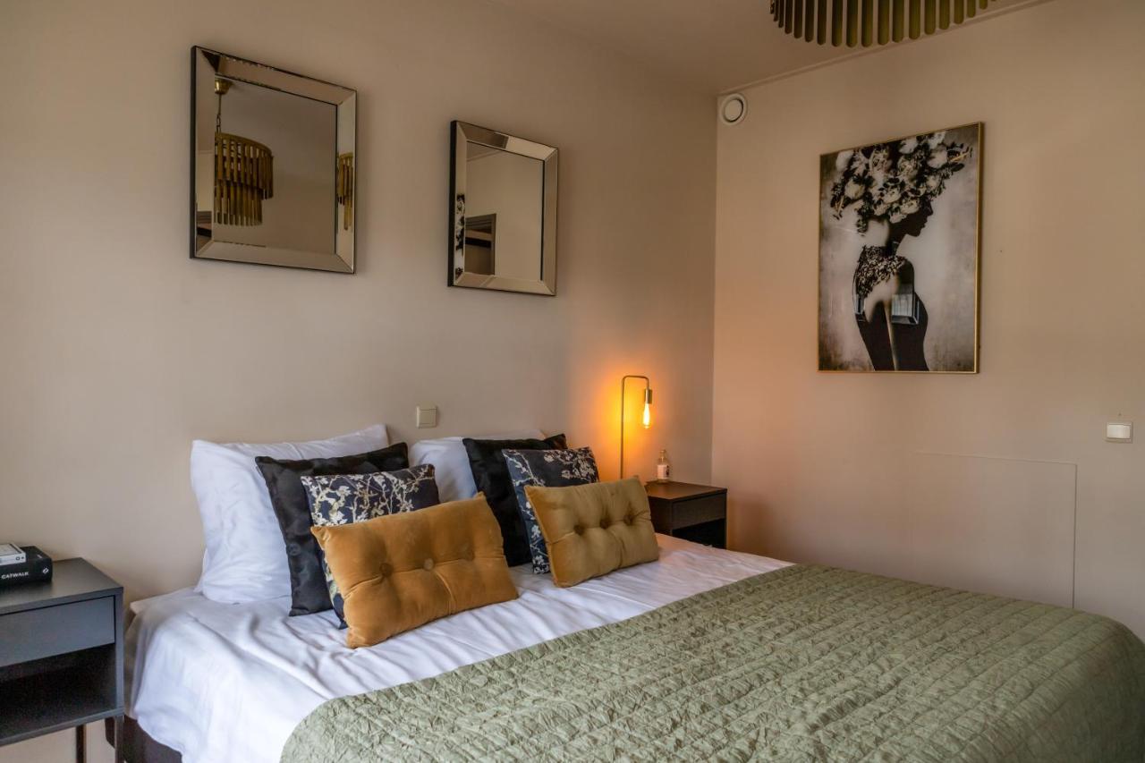 Boutique Hotel No5 Bergen op Zoom Esterno foto
